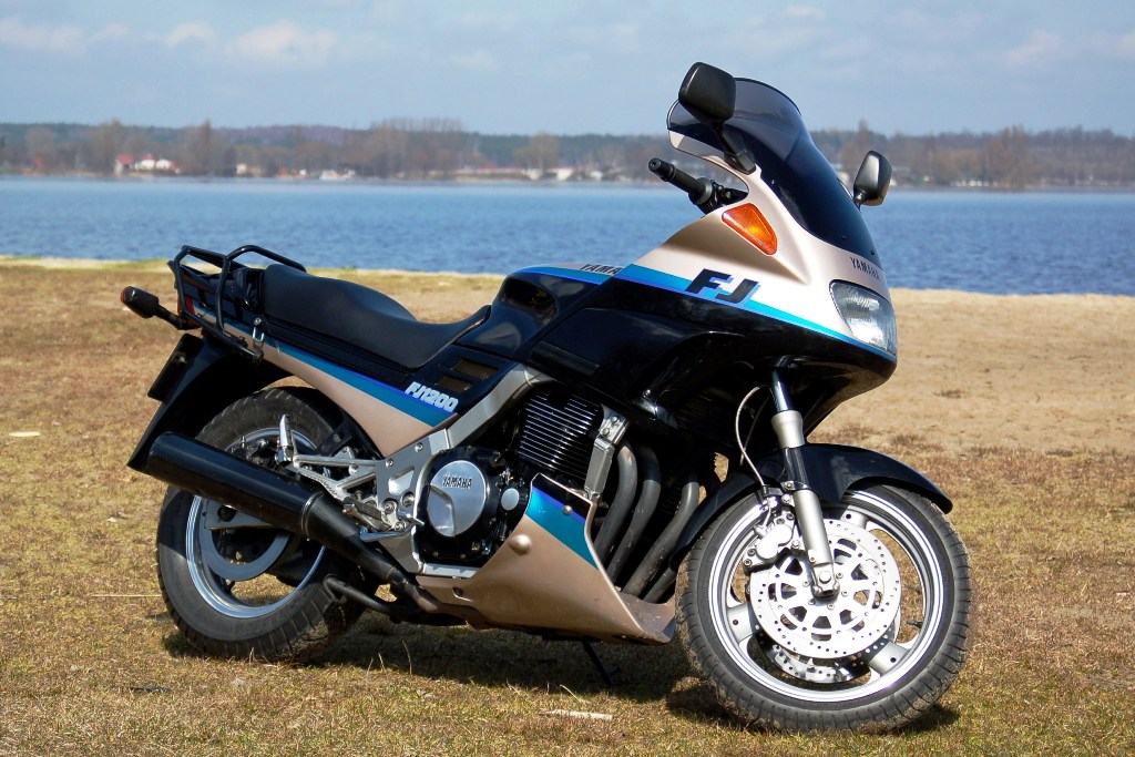 ツーリングバイクのイメージ